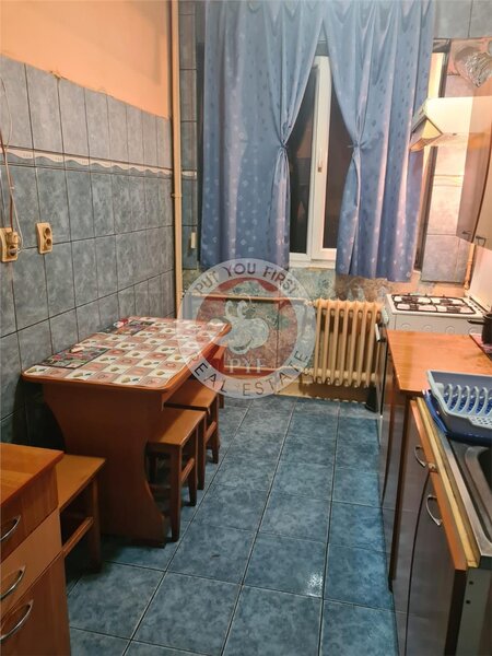 Uverturii |  apartament 3 camere | 70mp | semidecomandat | B9624